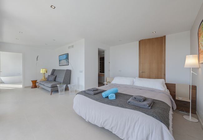 Villa in Port de Pollença - Luxury Villa Phoenix by JS Villas Villa in Port de Pollença - Luxury Villa Phoenix by JS Villas