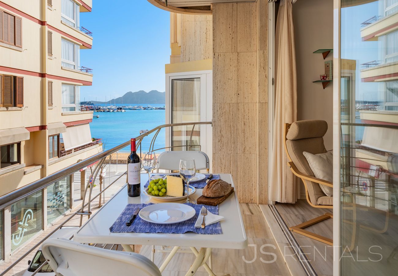 Apartamento en Puerto Pollensa - NEW! LA GOLA 30m to the beach by JS villas Apartamento en Puerto Pollensa - NEW! LA GOLA 30m to the beach by JS villas