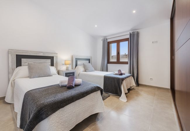 House in Sa Pobla - Casa Sa Placeta by JS Villas House in Sa Pobla - Casa Sa Placeta by JS Villas