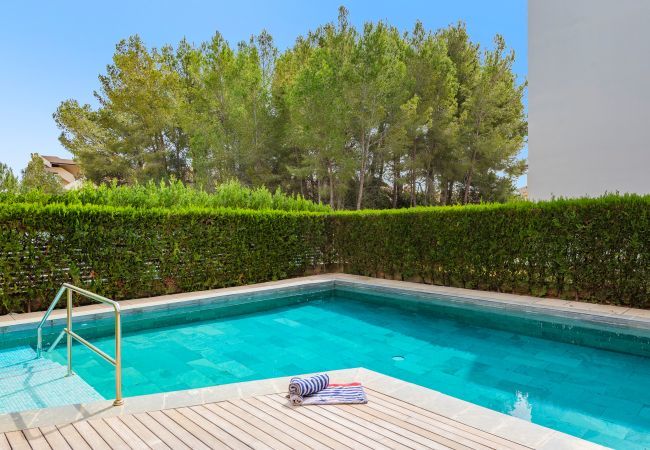 Apartment in Port de Pollença - Apt. Tramuntana with shared pool by JS Villas Apartment in Port de Pollença - Apt. Tramuntana with shared pool by JS Villas
