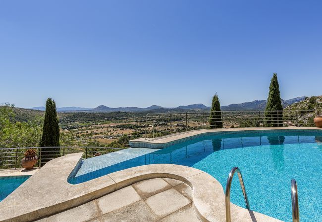 Villa in Puerto Pollensa - Villa El Vila by JS Properties